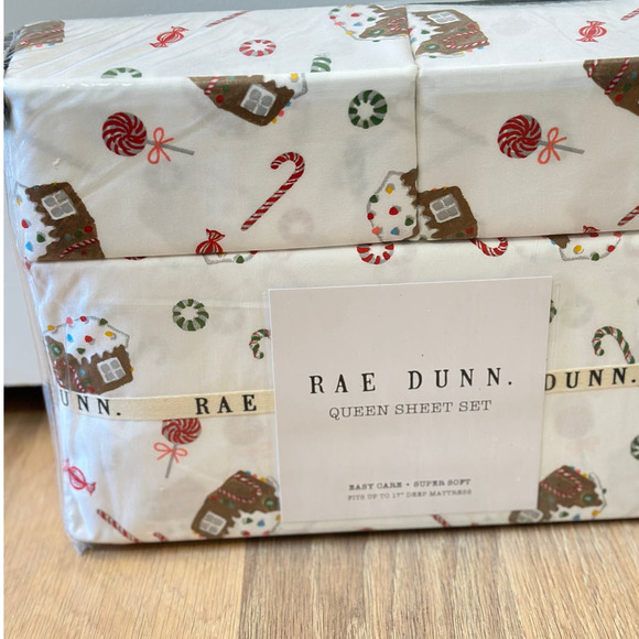 Rae Dunn Gingerbread Holiday Soft Queen Sheet Set 4 Piece NEW - Picture 1 of 4